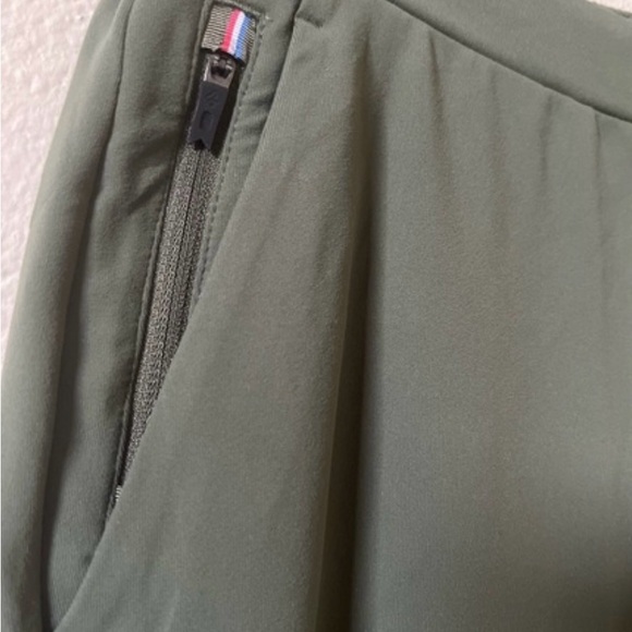 Fourlaps Stride Jogger. Size Small - Picture 8 of 9